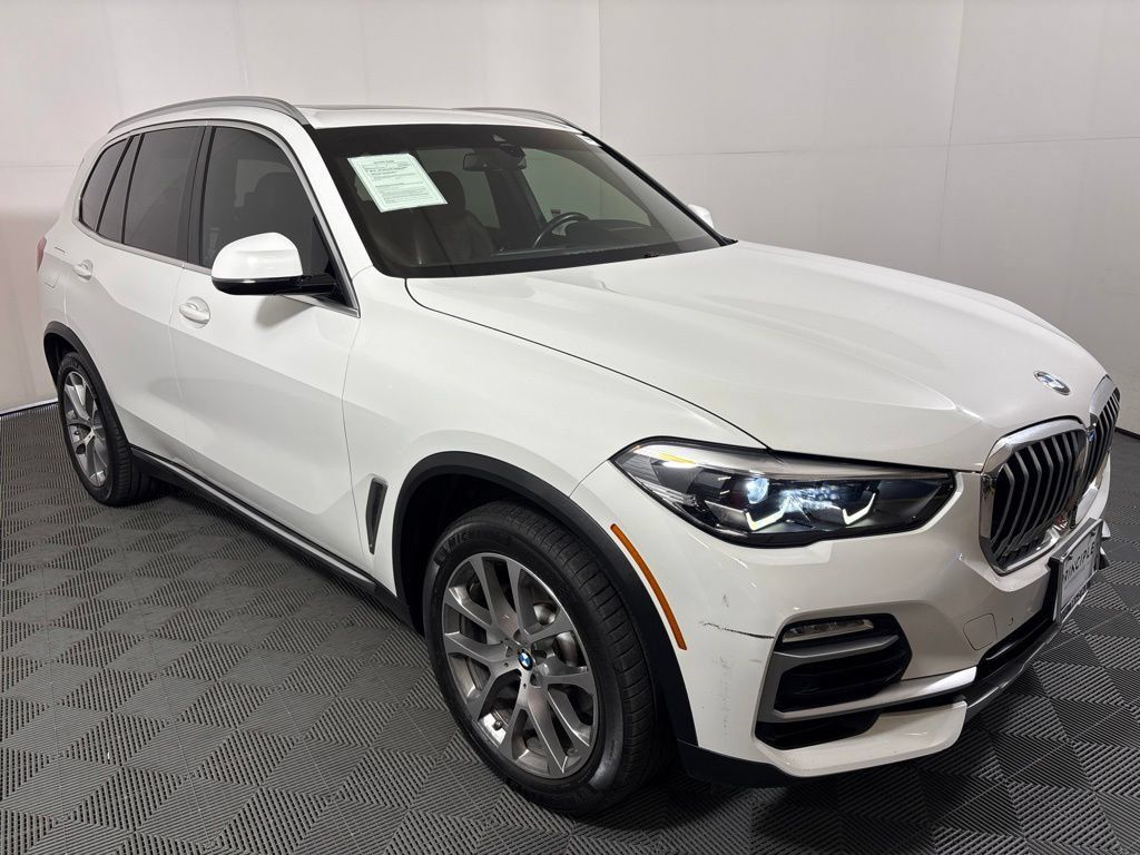 Used 2019 BMW X5 xDrive40i w/ Convenience Package AWD/4WD image 4