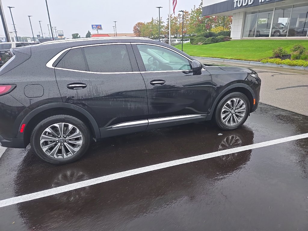 Certified 2024 Buick Envision Preferred AWD/4WD image 9