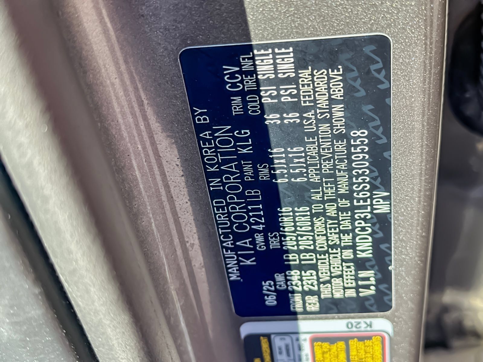 Used 2025 Kia Niro LX FWD image 26