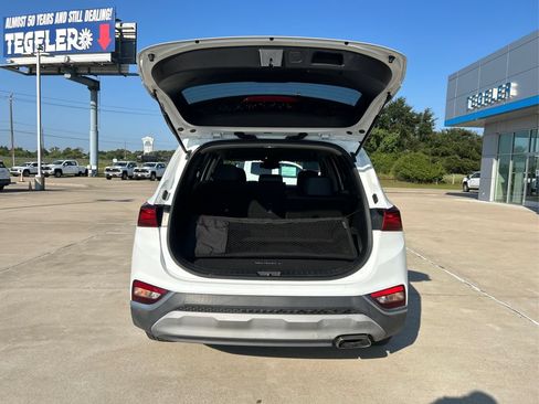 Used 2020 Hyundai Santa Fe SEL w/ Cargo Package FWD image 12