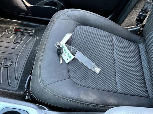 Used 2016 Chevrolet Colorado LT RWD image 35