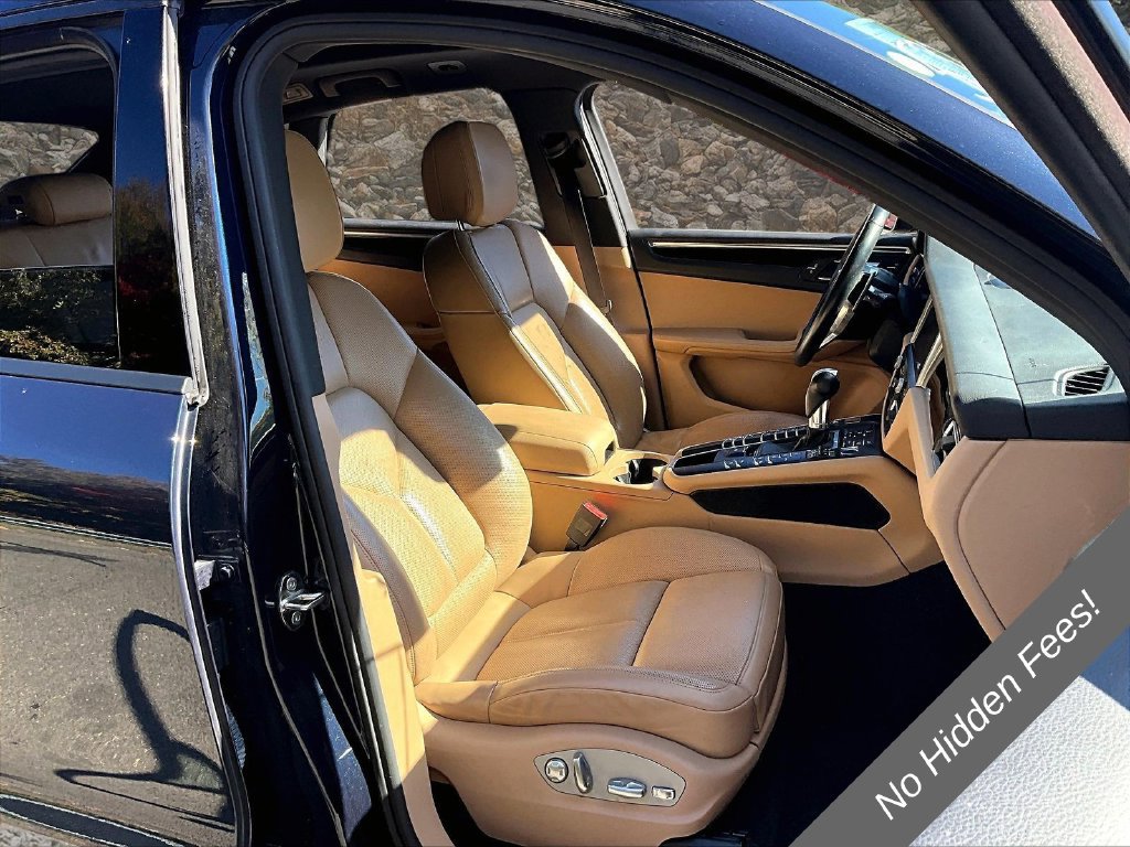 Used 2020 Porsche Macan AWD/4WD image 7