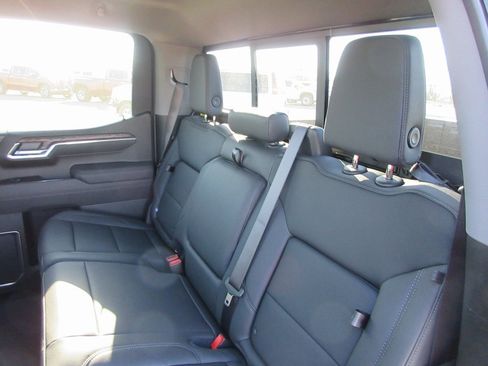 New 2026 GMC Sierra 1500 SLT w/ SLT Premium Plus Package image 15