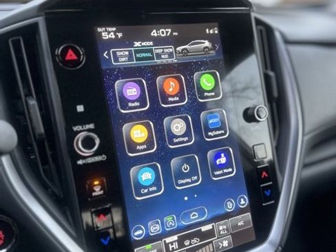 Used 2025 Subaru Crosstrek 2.0i Premium image 14