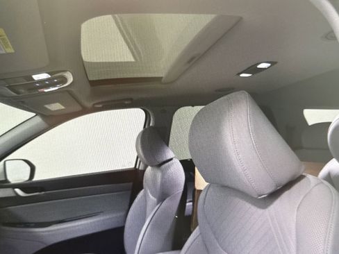 Used 2024 Hyundai Palisade SEL w/ Premium Package FWD image 8
