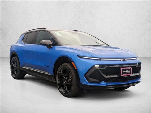 New 2026 Chevrolet Equinox EV RS image 6