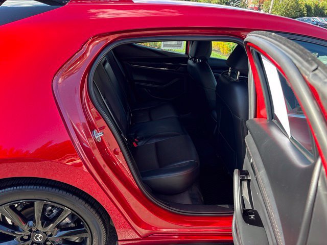 Used 2025 MAZDA MAZDA3 2.5 S Hatchback w/ Premium Pkg FWD image 14