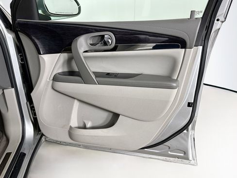 Used 2017 Buick Enclave Leather image 34