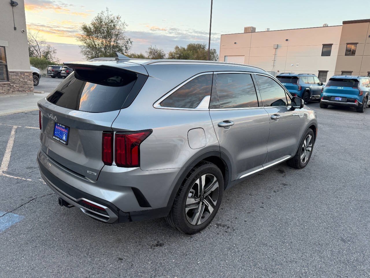 Used 2023 Kia Sorento SX Prestige AWD/4WD image 8