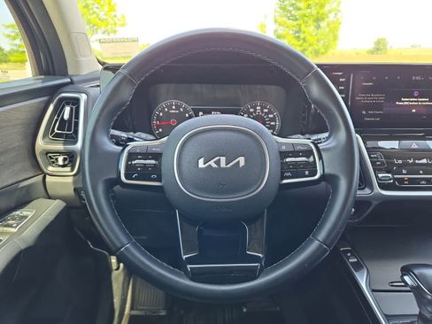 Certified 2023 Kia Sorento X-Line EX AWD/4WD image 23