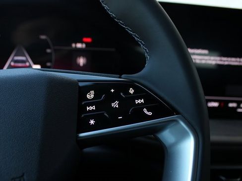 New 2025 Audi Q5 Premium Plus image 11