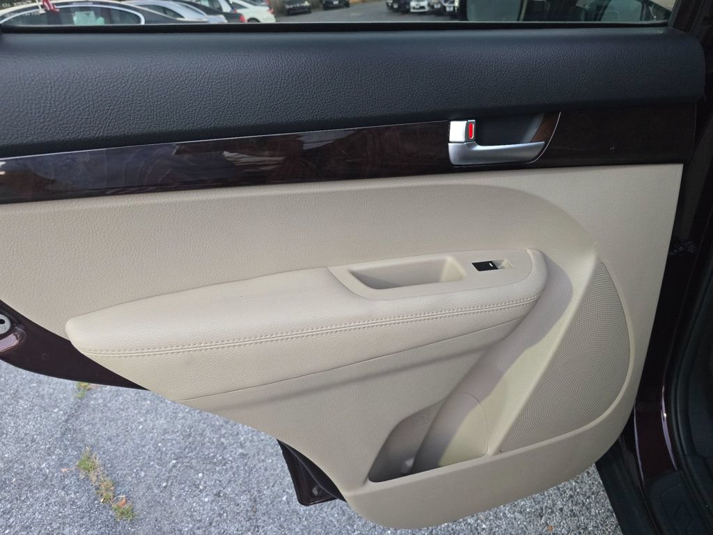 Used 2014 Kia Sorento LX FWD image 13