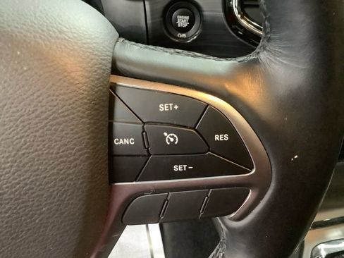 Used 2021 Jeep Grand Cherokee Limited AWD/4WD image 14