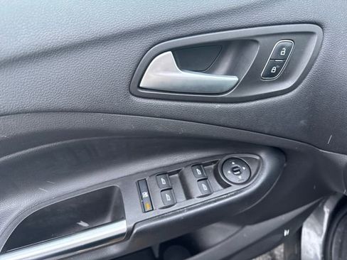 Used 2018 Ford Escape SEL image 16