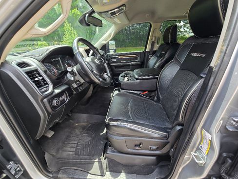 Used 2024 RAM 2500 Laramie AWD/4WD image 11