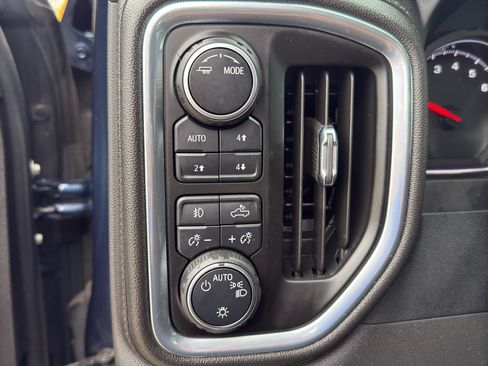 Used 2022 Chevrolet Silverado 1500 LT Trail Boss w/ Bed Protection Package AWD/4WD image 19