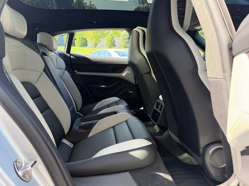 Certified 2022 Porsche Taycan 4S AWD/4WD image 20
