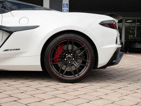 Used 2023 Chevrolet Corvette Z06 RWD image 27