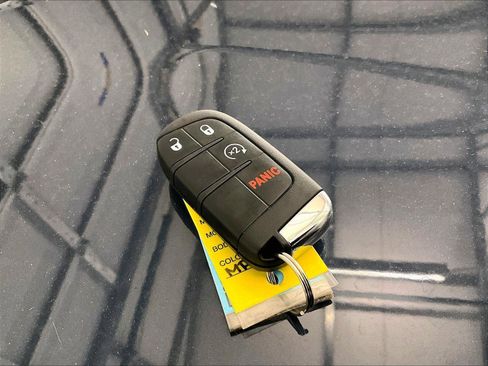 Used 2021 Jeep Renegade Limited AWD/4WD image 9