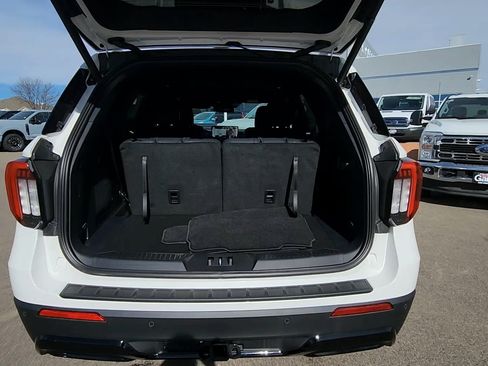 New 2026 Ford Explorer ST-Line w/ ST-Line Street Pack AWD/4WD image 27