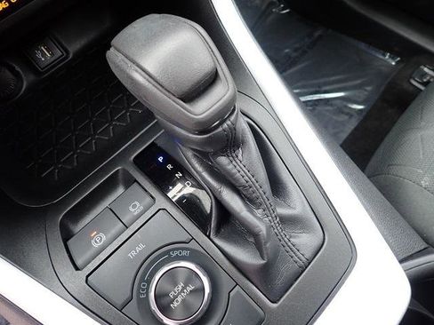 Certified 2023 Toyota RAV4 XLE w/ Convenience Package image 25