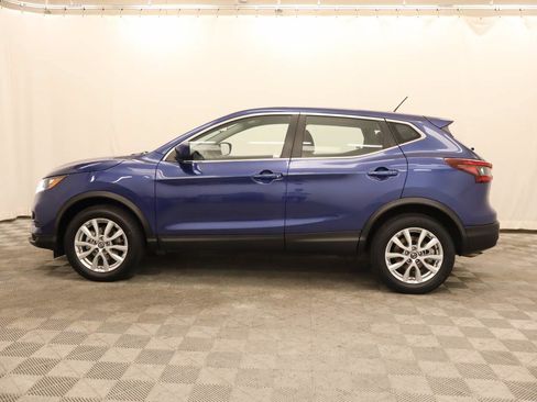 Used 2021 Nissan Rogue Sport S FWD image 2