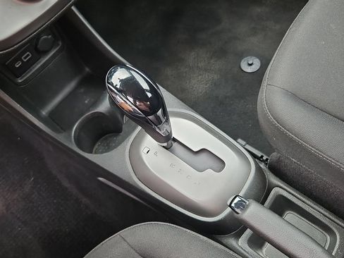 Used 2022 Chevrolet Spark LT FWD image 17