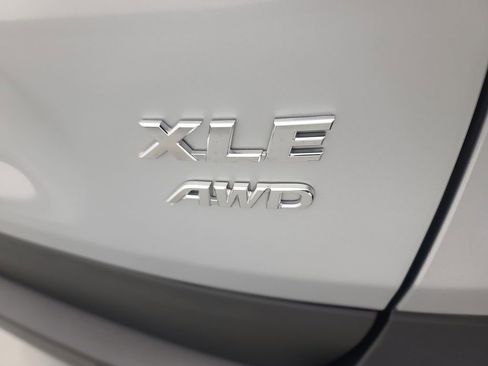 Used 2025 Toyota RAV4 XLE image 13