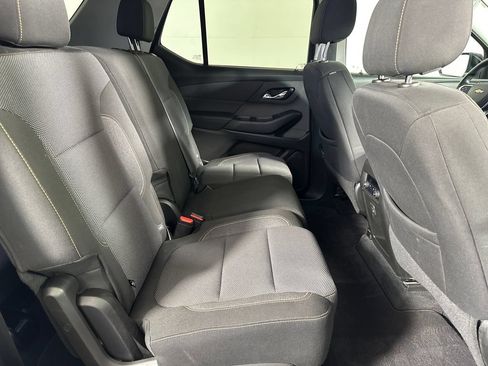 Used 2021 Chevrolet Traverse LS AWD/4WD image 32