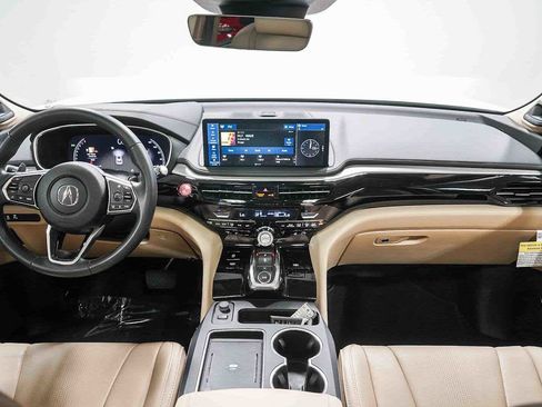 Used 2025 Acura MDX FWD w/ Technology Package image 14