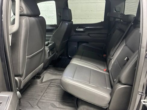 Used 2023 GMC Sierra 1500 SLT w/ SLT Premium Package AWD/4WD image 29