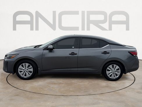 Used 2025 Nissan Sentra S w/ Lighting Package FWD image 8