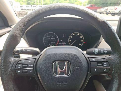 Used 2024 Honda HR-V LX image 19