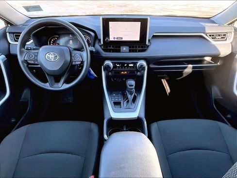Certified 2025 Toyota RAV4 LE image 21