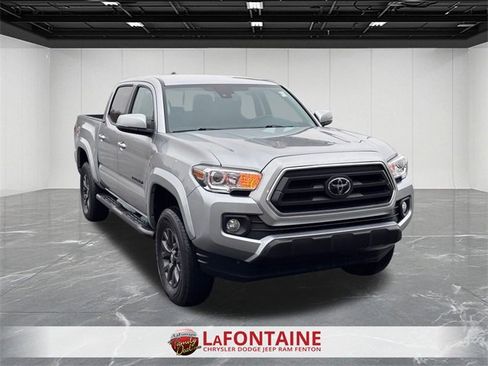 Used 2023 Toyota Tacoma SR5 image 7