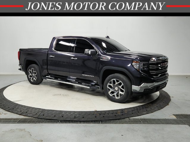 Used 2023 GMC Sierra 1500 SLT w/ SLT Premium Package AWD/4WD image 1