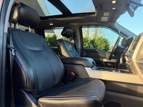 Used 2019 Ford F250 Lariat image 23