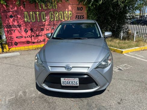 Used 2018 Toyota Yaris iA FWD image 2