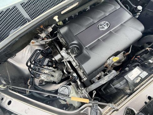 Used 2013 Toyota Sienna LE image 12
