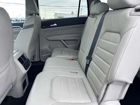 Used 2021 Volkswagen Atlas SEL Premium w/ MDO Package (Bench Seat) image 25