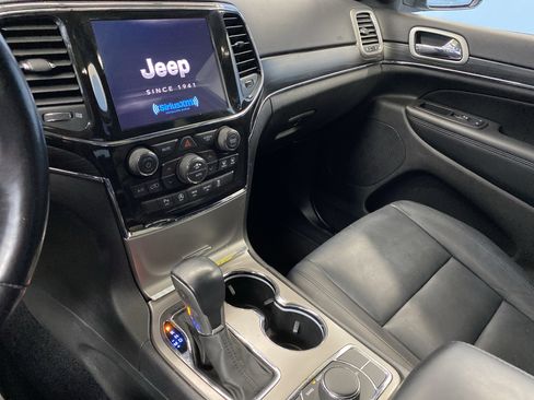 Used 2021 Jeep Grand Cherokee Limited image 14
