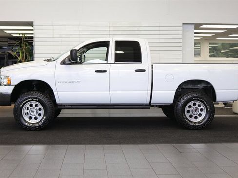 Used 2005 Dodge Ram 2500 Truck SLT AWD/4WD image 4