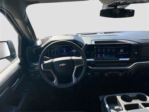 Used 2025 Chevrolet Silverado 1500 LT image 23