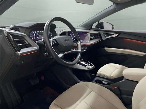 Used 2024 Audi Q4 e-tron Premium Plus w/ Premium Plus image 17