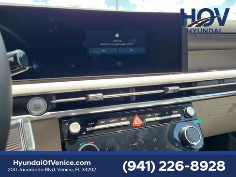 New 2025 Hyundai Tucson Limited image 13