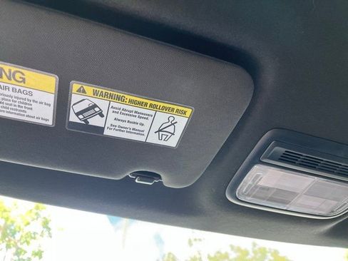 Used 2022 Honda HR-V Sport image 11