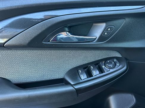 Used 2021 Chevrolet TrailBlazer LT w/ Convenience Package image 11