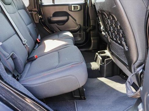 Used 2021 Jeep Wrangler Unlimited Rubicon w/ Cold Weather Group image 26