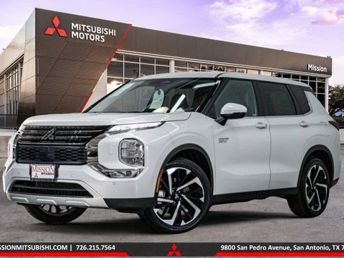 New 2025 Mitsubishi Outlander SE image 1