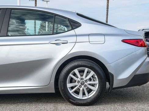 Used 2026 Toyota Camry LE FWD image 11